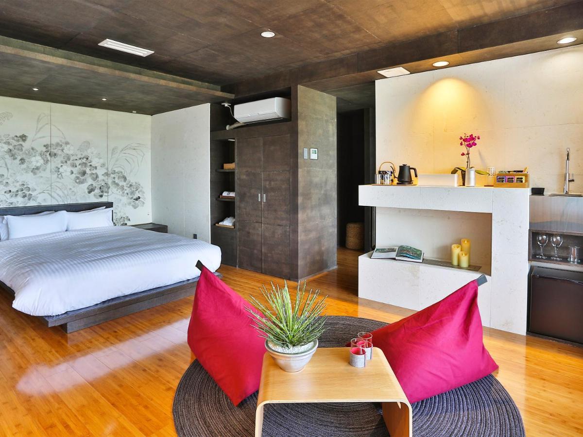 鸛巣（ムカカヴィラ コウノス) Nakijin Extérieur photo